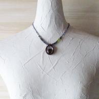 ガーデン水晶・カイヤナイト・ラピスラズリのペンダントネックレス・着用例