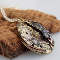 スチームパンクジュエリーハンドメイドネックレス★ペリドットサイドから