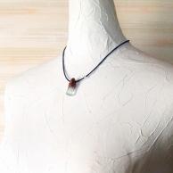 アクアマリンとペリドットペンダントネックレス・着用例