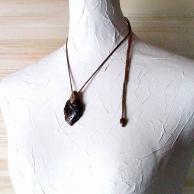 ボルダーオパールペンダントネックレス・着用例