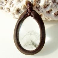 ファントム水晶革包みペンダントネックレス・裏面