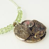 ピンクトルマリンとペリドットのスチームパンクペンダントネックレス・ヘッド部分